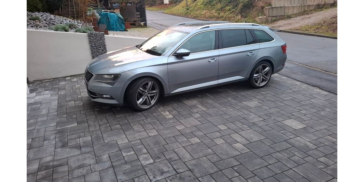 Skoda Superb 90.000 km 21.000 &euro; Nievern 56132
