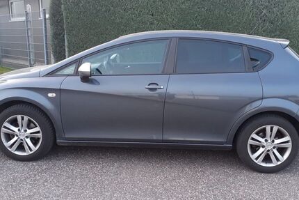 Seat Leon 109.000 km 5.699 &euro; Dürrn 75248