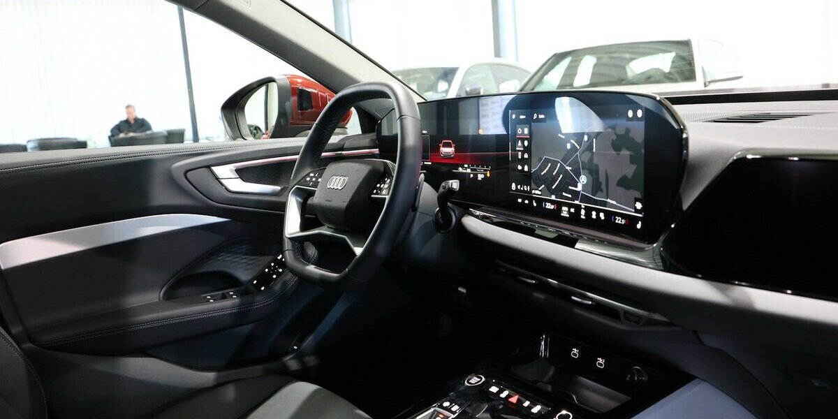 Audi A5 Avant 2.0 TFSI TECH-PLUS / TOLLES FAHRZEUG / 11.000 km 44.444 &euro; Hamm 59077