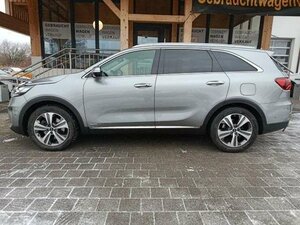 Kia SORENTO 2.2D AWD AT8 PLATINUM Pano HeadUp AHK 69.902 km 27.460 &euro; Höhenkirchen-Siegertsbrun 85635