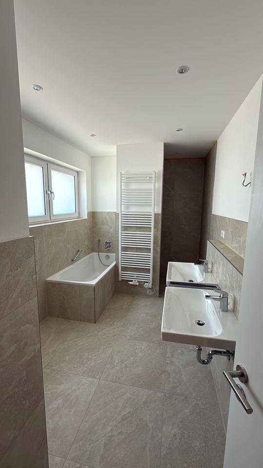 100 qm helle Penthouse Wohnung mit Dachterasse 87600 Oberbeuren