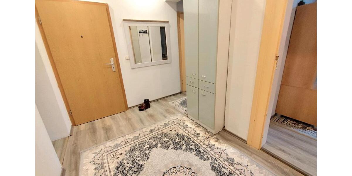 Dachgeschoßwohnung Brück - 4 Zimmer, 82 m&sup2;, 430&euro; | Angebot:25869252