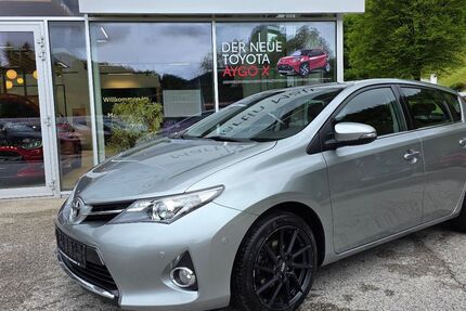 Toyota Auris 126.400 km 10.990 &euro; Berchtesgaden 83471