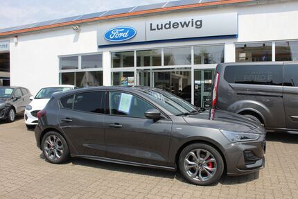 Ford Focus 9.300 km 22.890 € Delligsen 31073