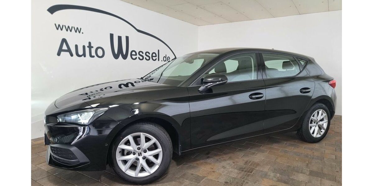 Seat Leon Style VIC Navi PDC Spur LED Tempomat VIC 49.700 km 16.900 &euro; Garrel 49681