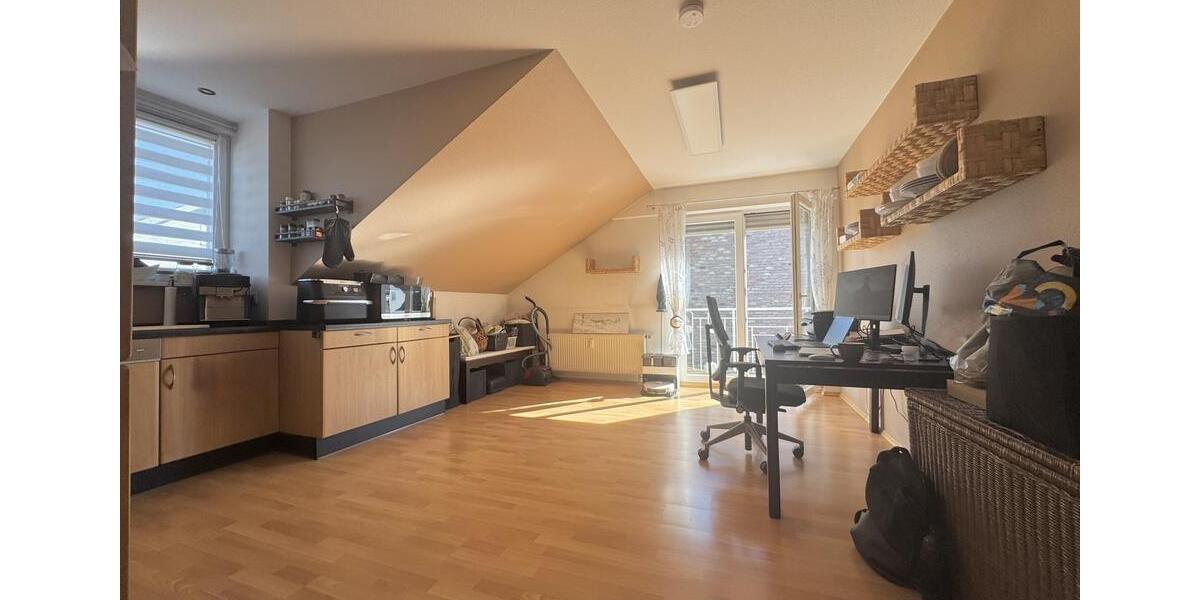 Dachgeschoßwohnung Leverkusen Bergisch Neukirchen - 2 Zimmer, 82 m&sup2;, 850&euro; | Angebot:26424002