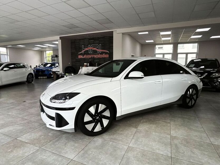 IONIQ