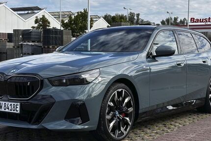 BMW i5 18.115 km 57.120 &euro; Berlin 12159