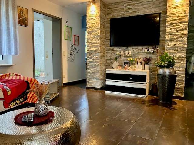 Wohnung zum Kaufen in Esslingen am Neckar 359.000 € 83 m² 3 zimmer