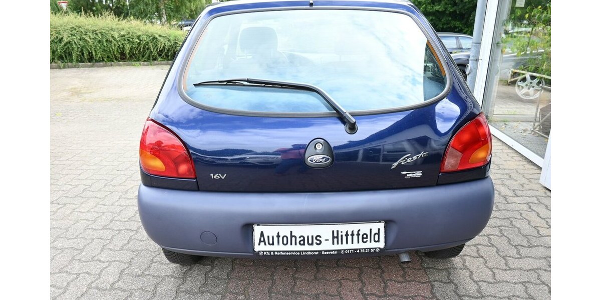 Ford Fiesta 1.3 Automatik SDach Serviceheft 1.Hand 30.000 km 4.850 &euro; Seevetal - Hittfeld 21218