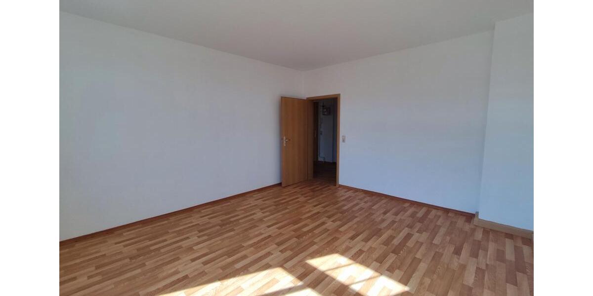 Etagenwohnung Löbau - 2 Zimmer, 68 m&sup2;, 456&euro; | Angebot:26545947