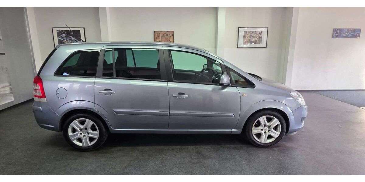 Opel Zafira 150.000 km 2.990 &euro; Asperg 71679