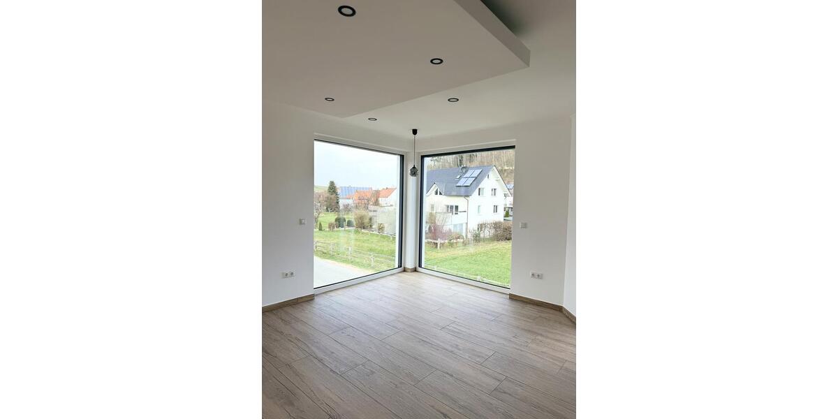 Einfamilienhaus Warburg - 5 Zimmer, 230 m&sup2;, 2.050&euro; | Angebot:26183253