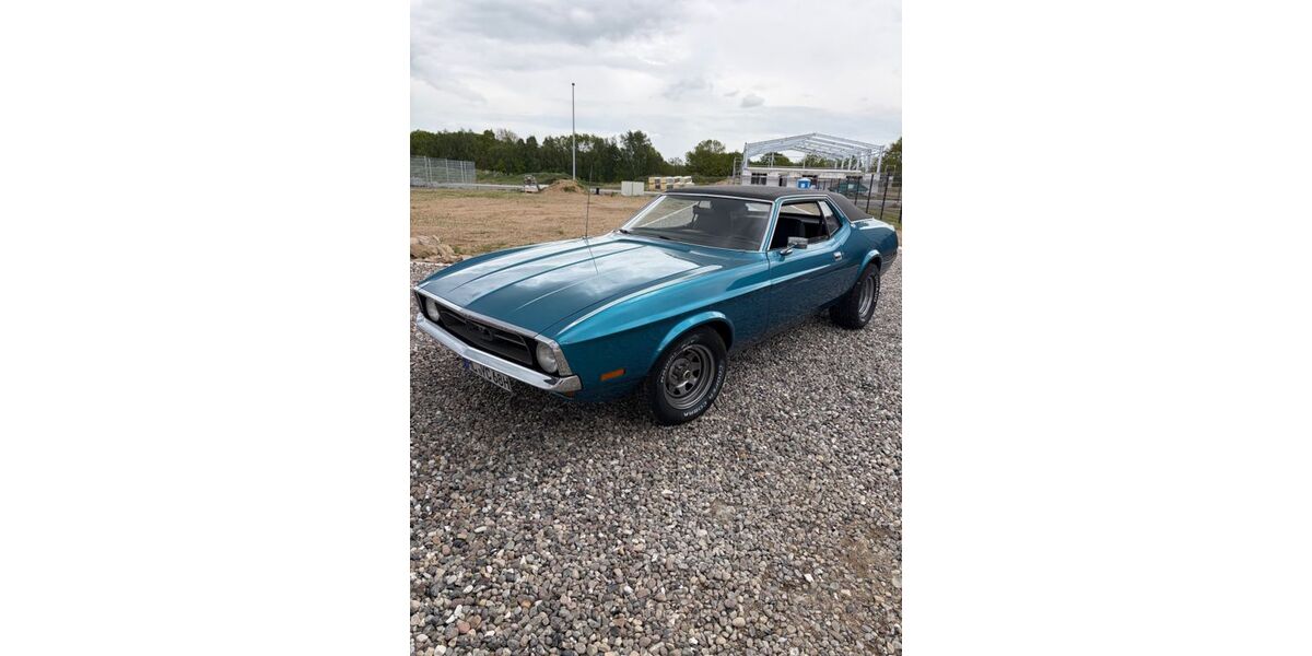 Ford Mustang 14.437 km 26.999 &euro; Lübeck 23568