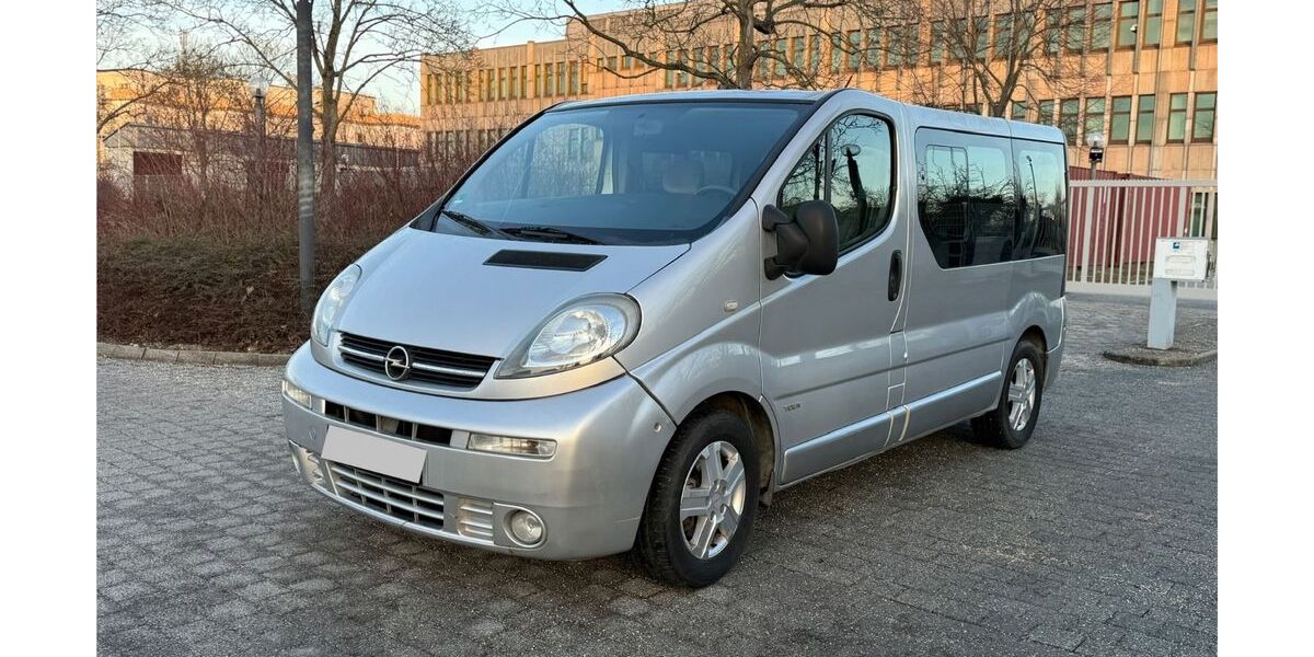 Opel Vivaro 317.000 km 4.700 &euro; Wendelstein 90530