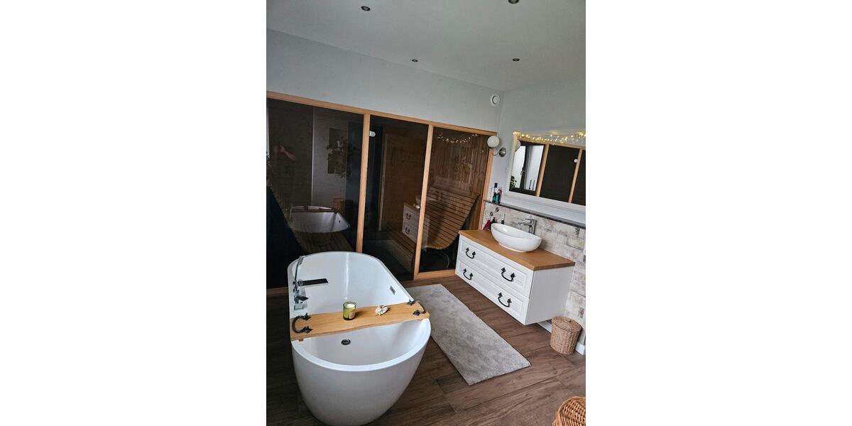 Bungalow Schneverdingen - 7 Zimmer, 220 m&sup2;, 560.000&euro; | Angebot:23571188
