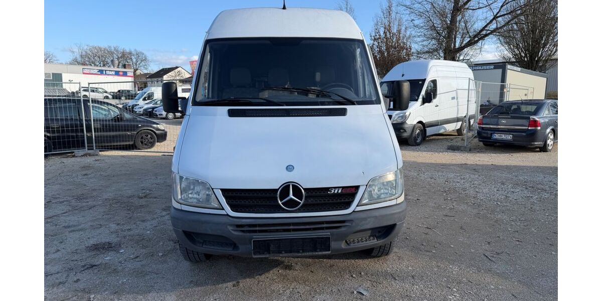 Mercedes-Benz Sprinter 110.000 km 3.490 &euro; Zirndorf 90513
