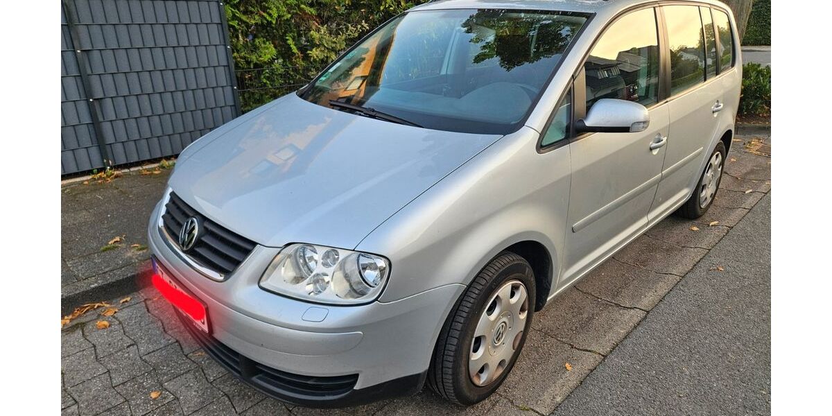 VW Touran 178.650 km 3.800 &euro; Gütersloh 33332