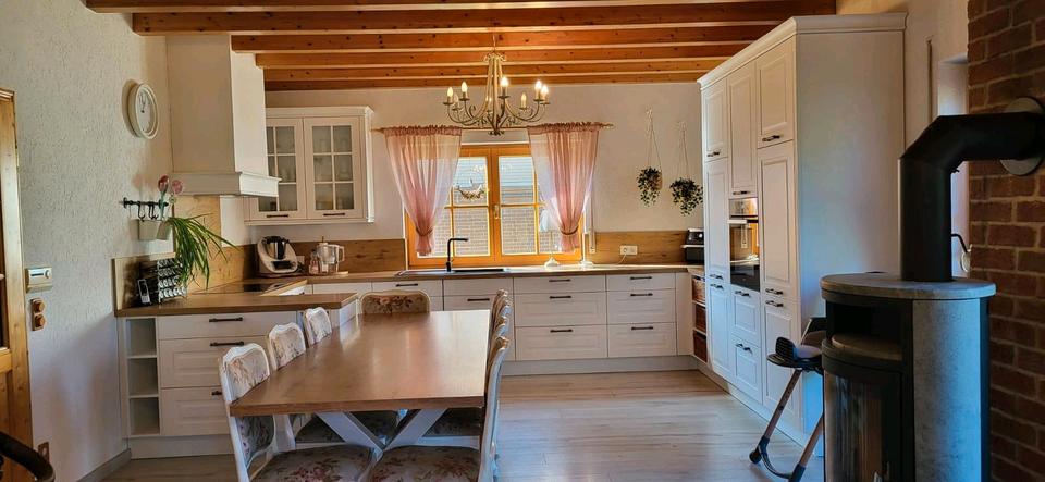 Gemütliches Einfamilienhaus in bester Lage - provisionsfrei 4 zimmer