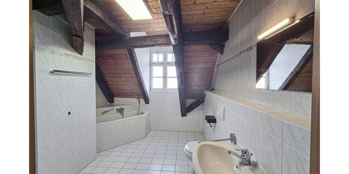 Etagenwohnung Brackenheim - 3 Zimmer, 87 m&sup2;, 260.000&euro; | Angebot:25275347