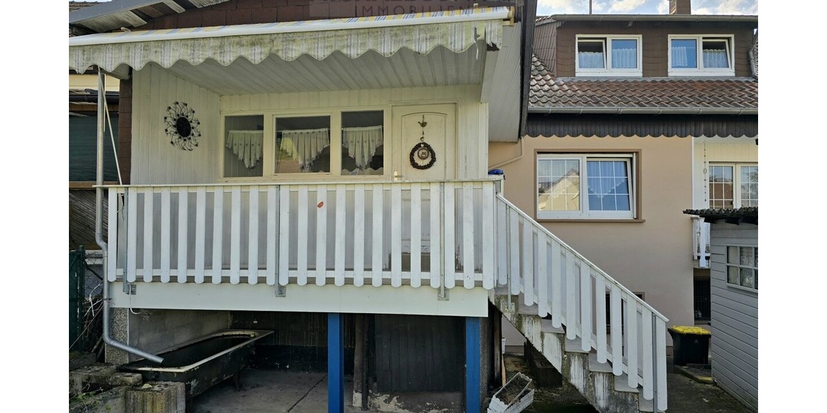 Gepflegtes Einfamilienhaus im Zentrum von Schmelz zum Kauf - Reihenendhaus Schmelz / Außen Außen | Angebot:27010418