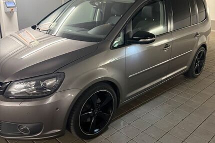 VW Touran 186.000 km 6.700 &euro; Unterhaching 82008