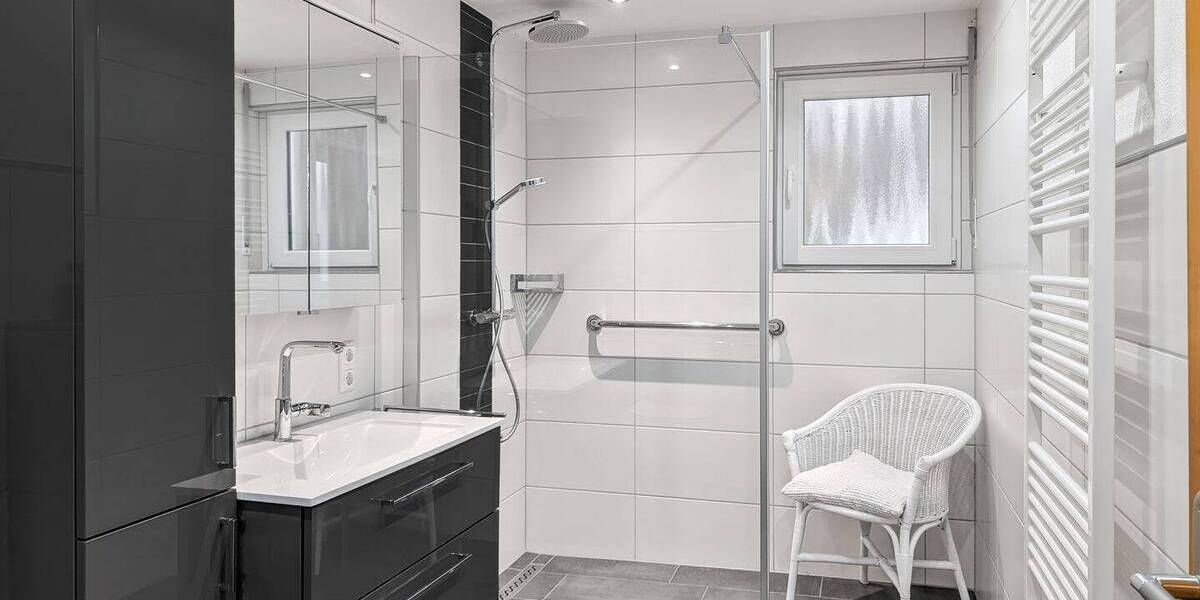 Einfamilienhaus Biedenkopf Wallau - 7 Zimmer, 259 m&sup2;, 1.200&euro; | Angebot:23596514