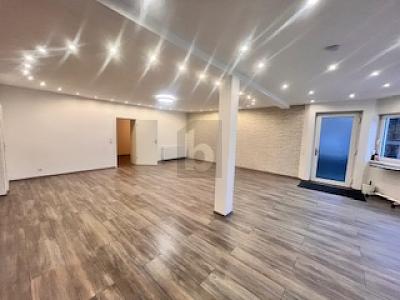 ATTRAKTIVES WOHNEN IN STADTNÄHE 3 zimmer