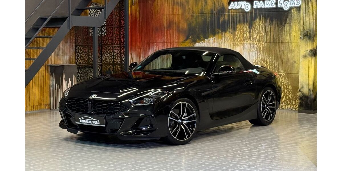 BMW Z4 18.500 km 43.800 € München 81829