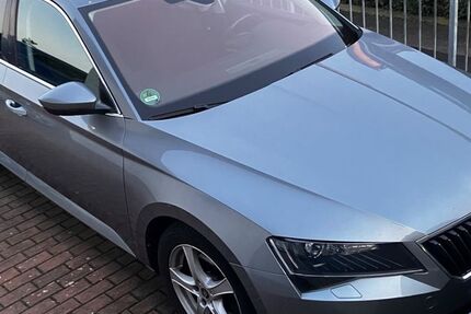 Skoda Superb 128.000 km 17.900 &euro; Aidlingen 71134