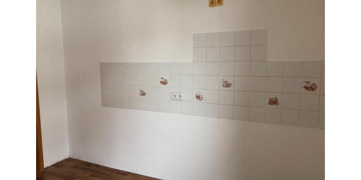 Etagenwohnung Werdau - 3.5 Zimmer, 90 m&sup2;, 495&euro; | Angebot:26252666
