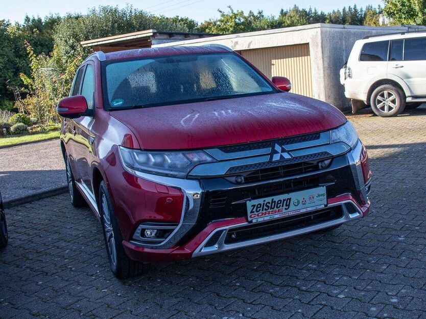 Mitsubishi Outlander 50.860 km 25.900 € Mönchweiler 78087