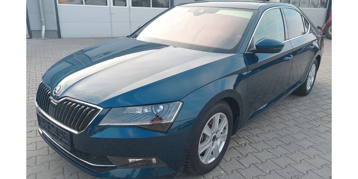 Skoda Superb 121.000 km 15.900 &euro; Sulzbach-Rosenberg 92237