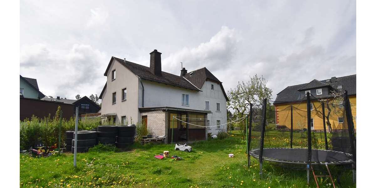 Haus zum Kaufen in Schwarzenbach an der Saale 139.000 € 244.09 m² 6 zimmer