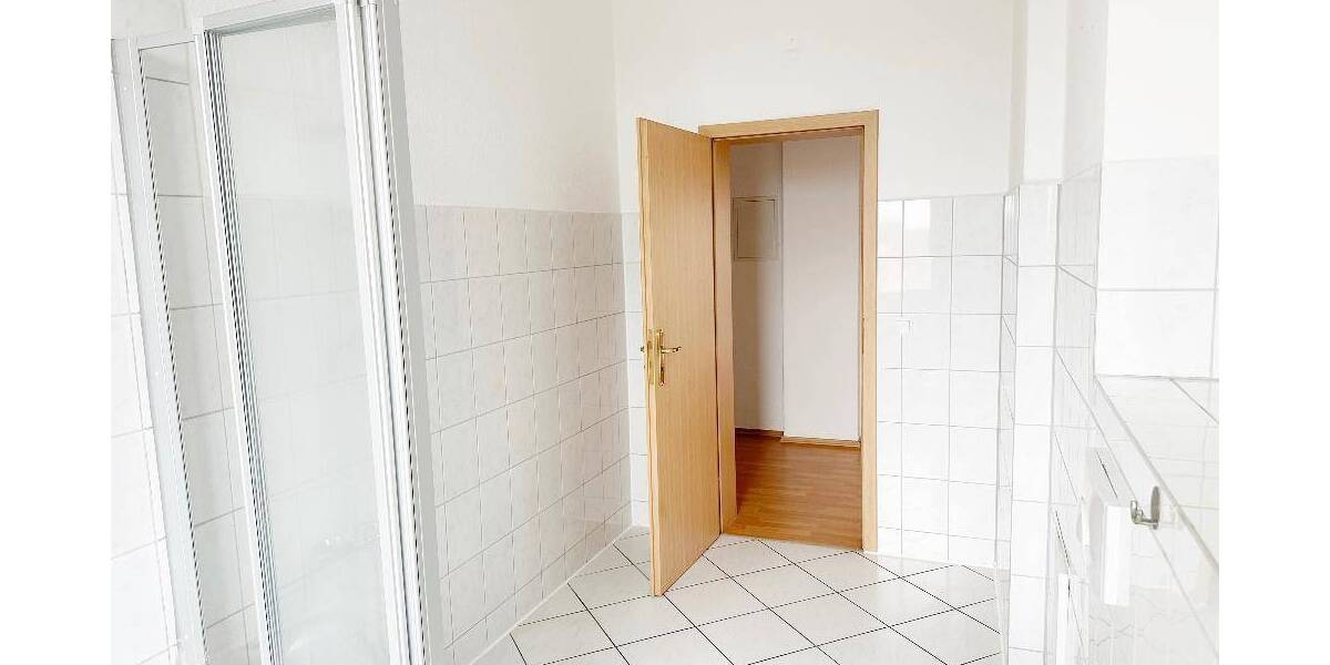 Etagenwohnung Riesa Altriesa - 2 Zimmer, 73 m&sup2;, 395&euro; | Angebot:25985365