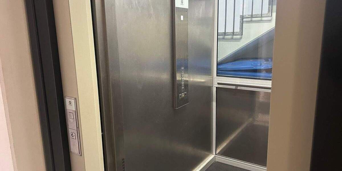 Etagenwohnung Weißenfels - 3 Zimmer, 109 m&sup2;, 800&euro; | Angebot:24990147