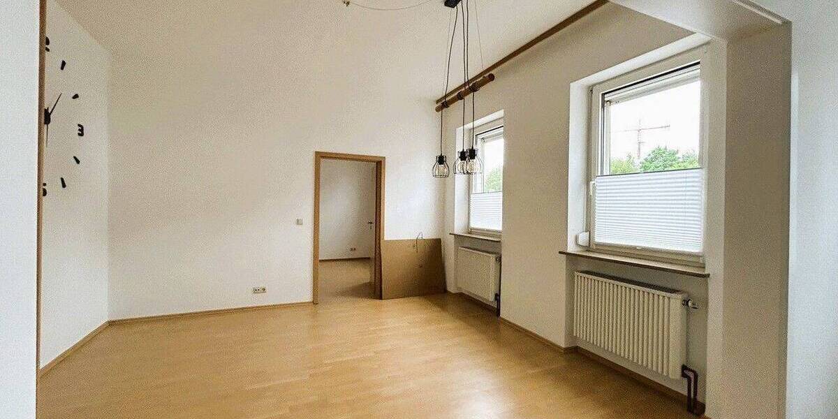 Etagenwohnung Ansbach - 4 Zimmer, 74 m&sup2;, 670&euro; | Angebot:26840875
