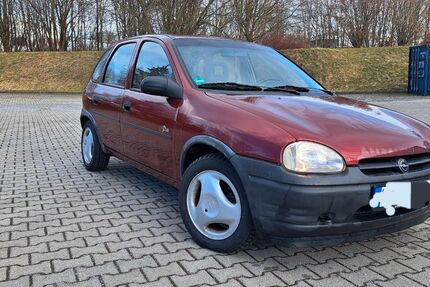 Opel Corsa 92.245 km 2.300 &euro; Haselbachtal 01920