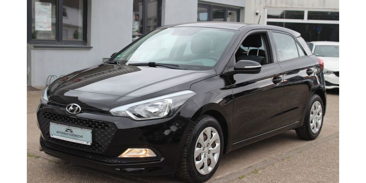 Hyundai i20 67.000 km 7.990 &euro; Edewecht 26188
