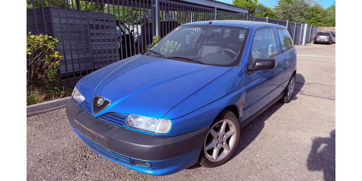 Alfa Romeo 145 55.000 km 1.999 &euro; Markt Schwaben 85570