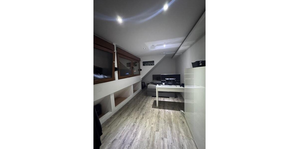 Einfamilienhaus Wermelskirchen - 1 Zimmer, 170 m&sup2;, 730.000&euro; | Angebot:26774879