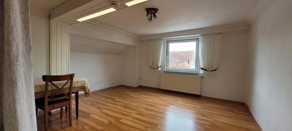 Dachgeschoßwohnung Neuburg an der Donau - 1 Zimmer, 25 m&sup2;, 310&euro; | Angebot:25568262