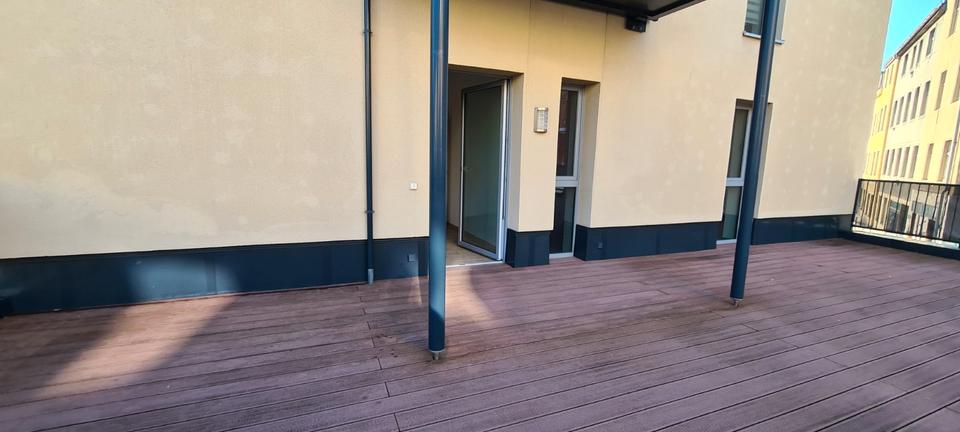 Etagenwohnung Reichenbach im Vogtland - 2 Zimmer, 84 m&sup2;, 484&euro; | Angebot:26293194