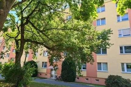 Wohnung zum Kaufen in Nünchritz 60.000 € 70 m²