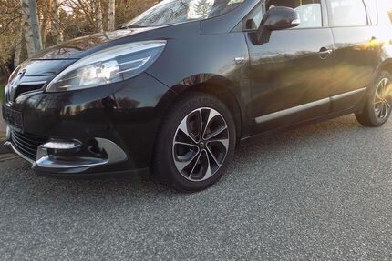 Renault Scenic 140.425 km 7.700 &euro; Hohenwestedt 24594
