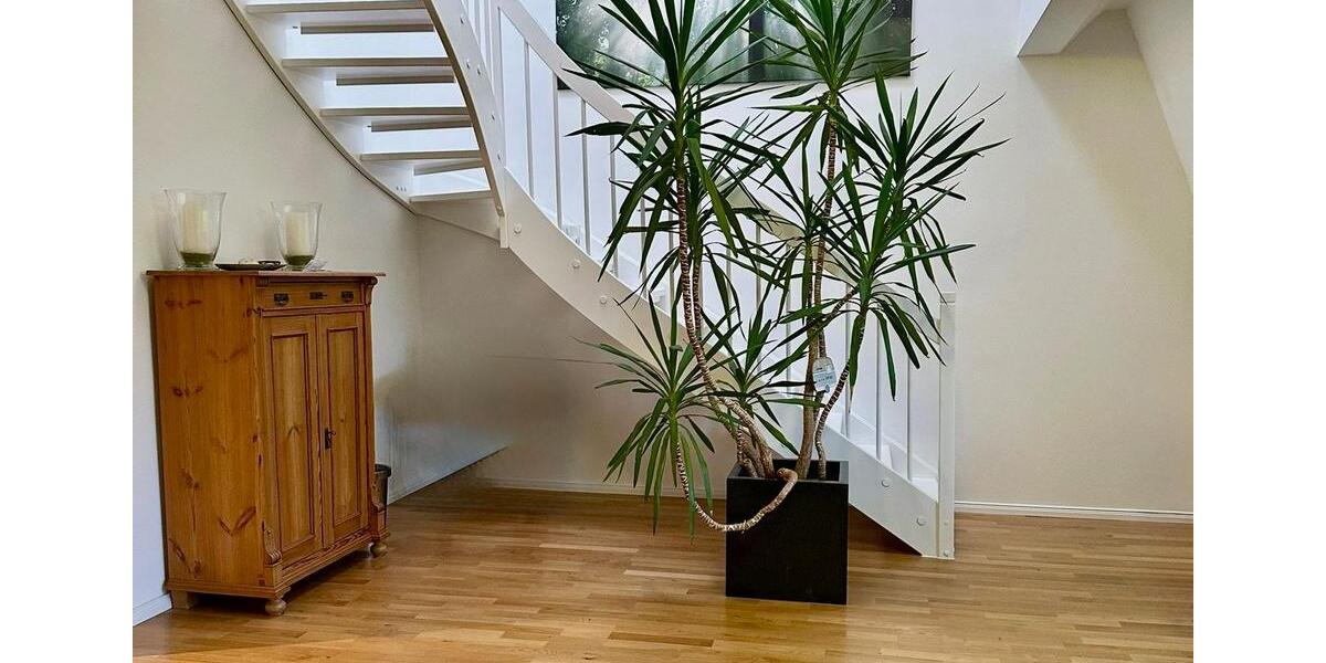 Maisonettenwohnung Augsburg - 5 Zimmer, 240 m&sup2;, 3.000&euro; | Angebot:26447519