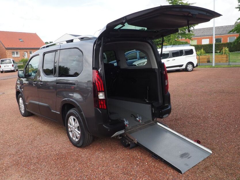 Peugeot Rifter 55.322 km 35.990 € Südkirchen 59394