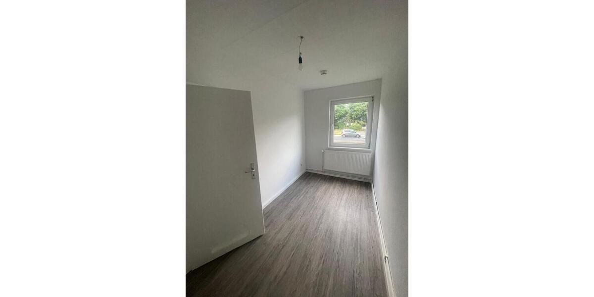 Gemütliche 2.5 Zim. in EG, im Grüne Lage - Erdgeschoßwohnung Salzgitter Lebenstedt | Angebot:26907687