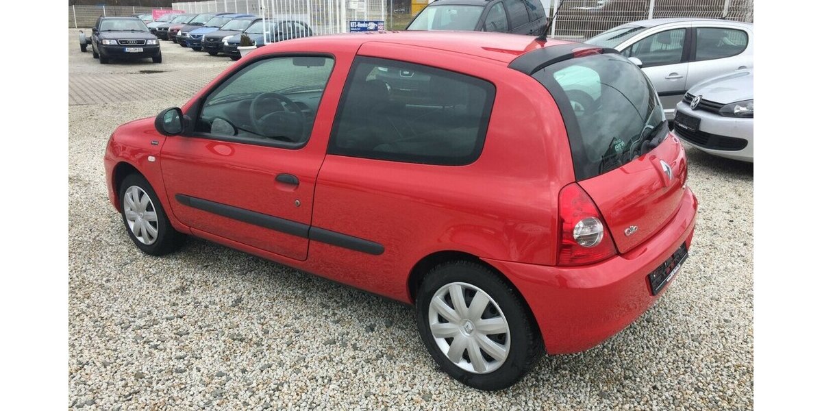 Renault Clio Campus YAHOO,8 Fach Bereift,Tüv Neu! 161.000 km 3.250 &euro; Himmelkron 95502