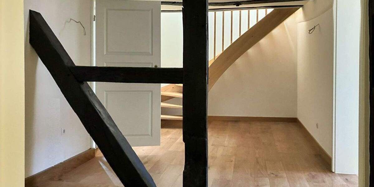 Mehrfamilienhaus, Wohnhaus Helsa - 1 Zimmer, 224 m&sup2;, 2.050&euro; | Angebot:25337459